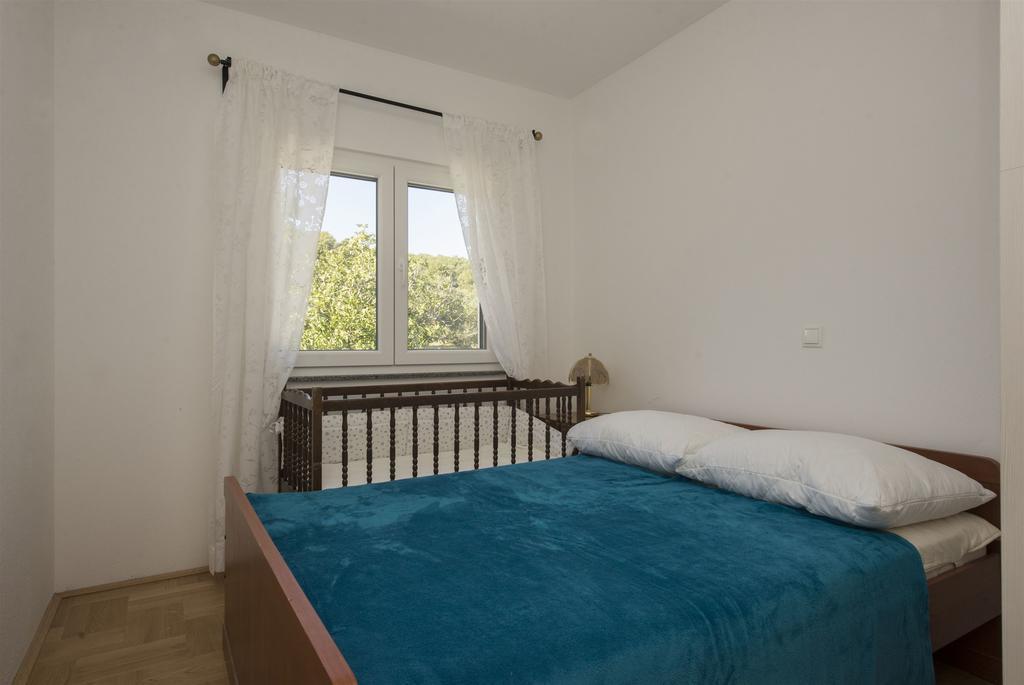 Apartment Jure Слатине Экстерьер фото