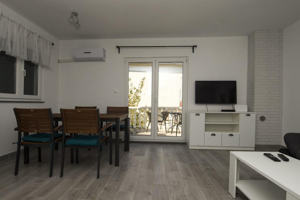 Apartment Jure Слатине Экстерьер фото